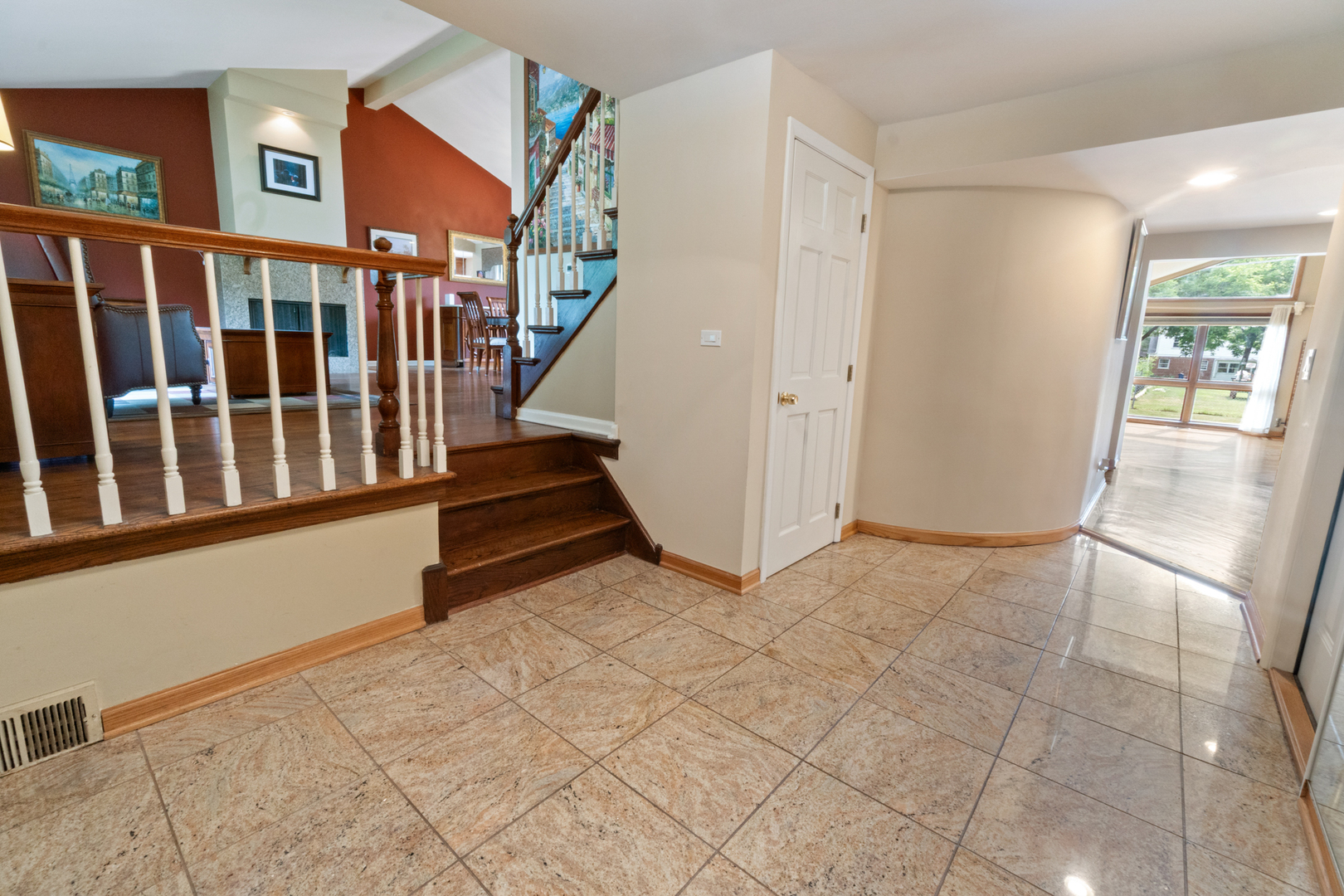 1621 Longmeadow Drive Property Photo 3