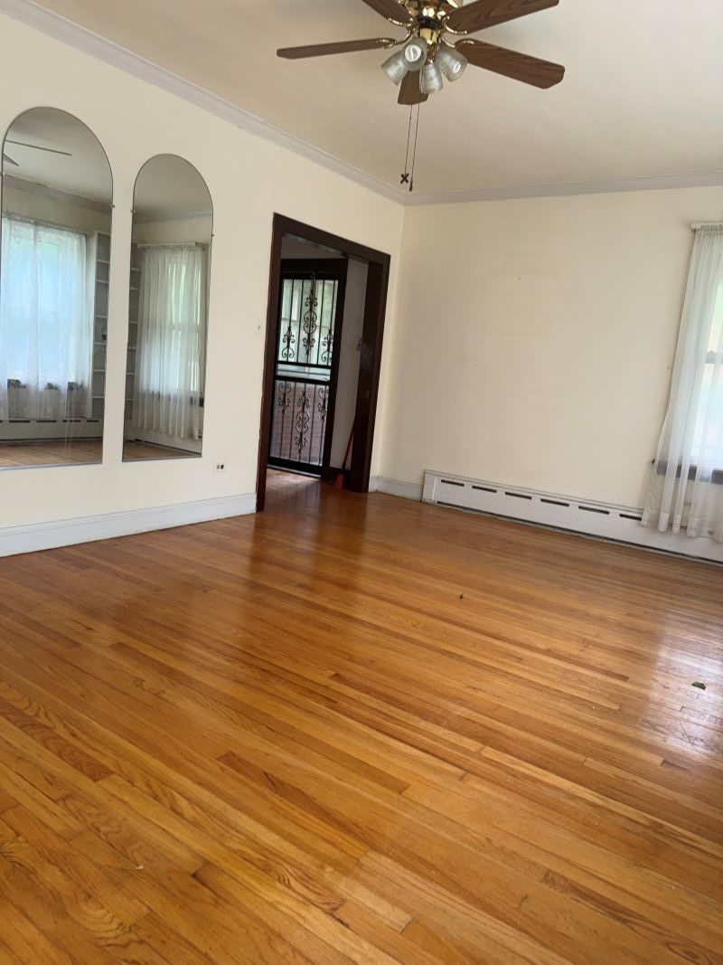 10753 S Hale Avenue Property Photo 4