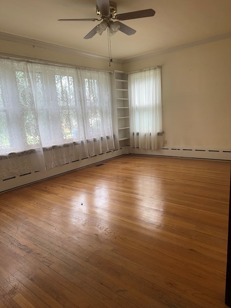 10753 S Hale Avenue Property Photo 7