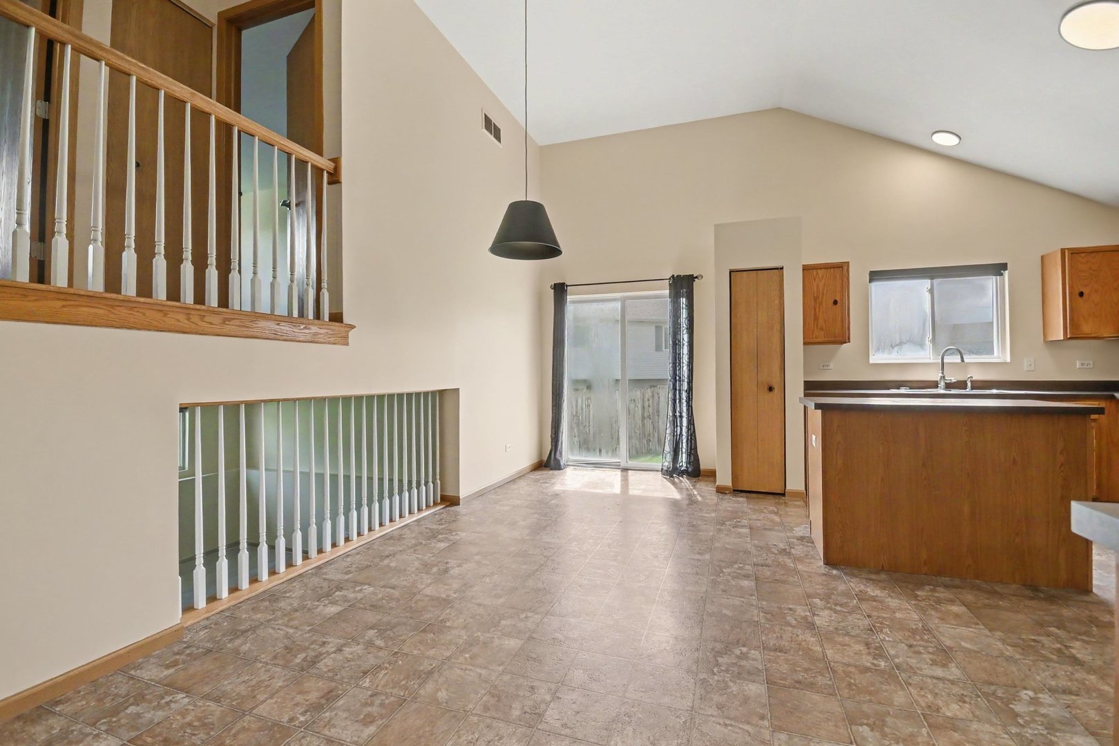 2220 White Eagle Drive Property Photo 4