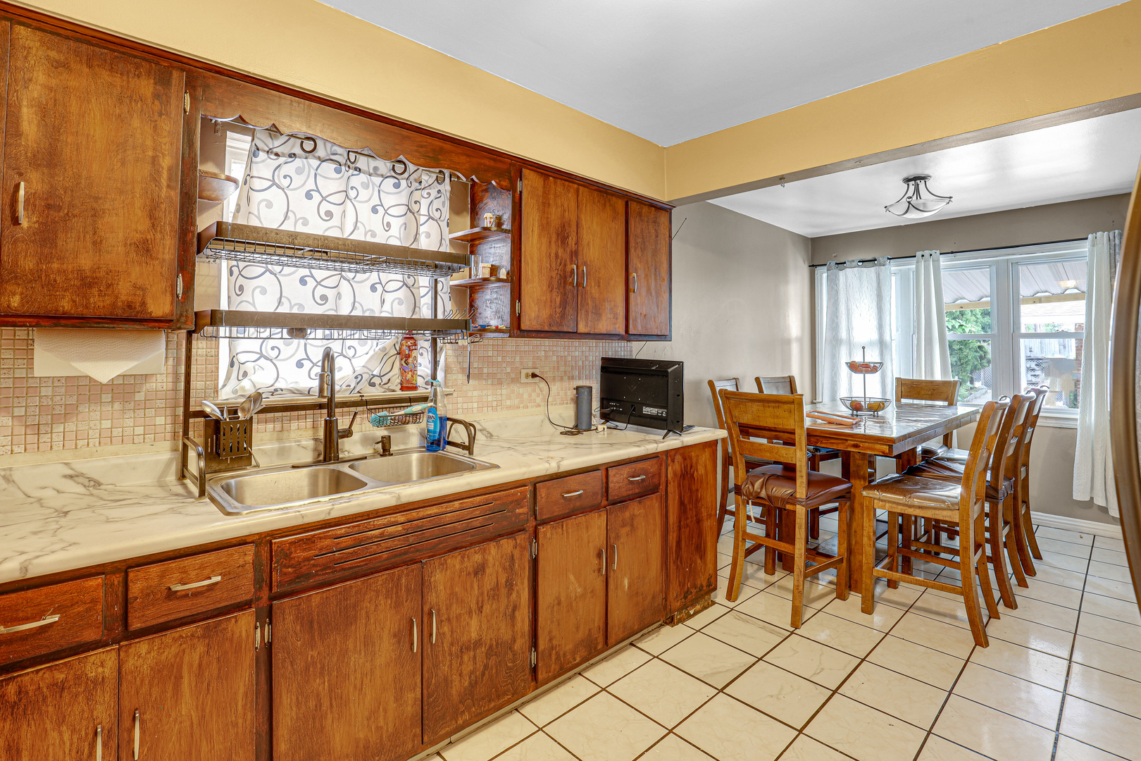 2632 N Merrimac Avenue Property Photo 7
