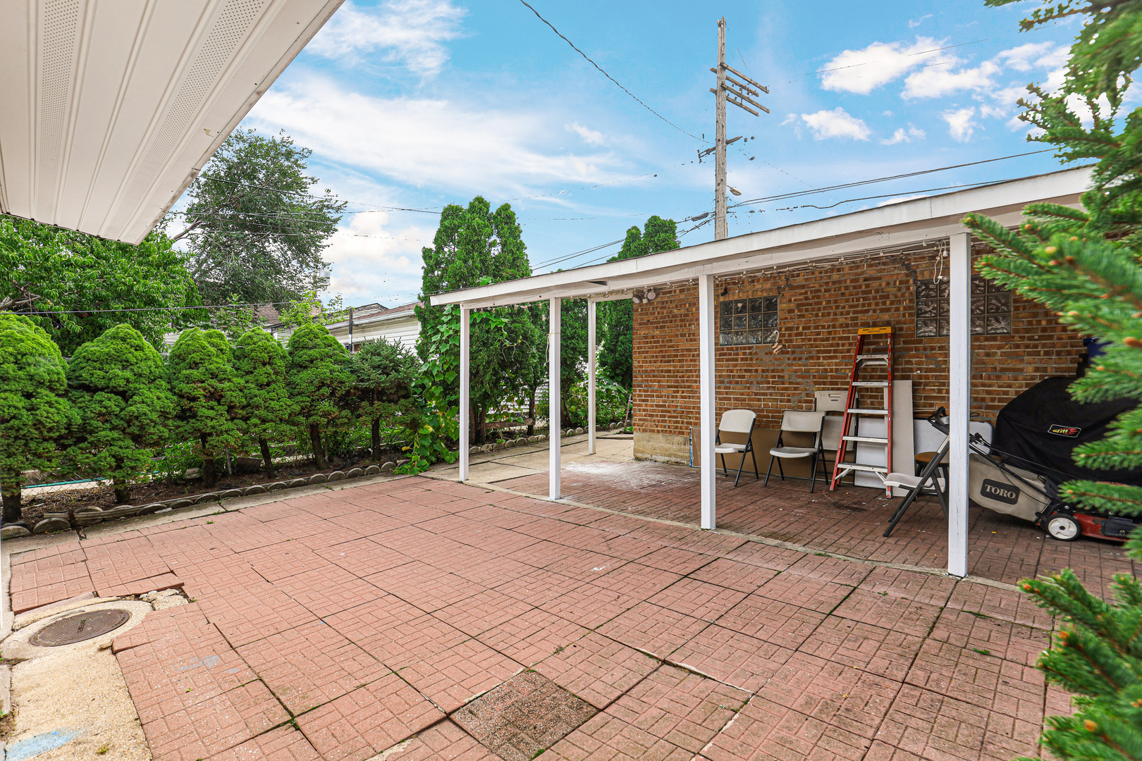 2632 N Merrimac Avenue Property Photo 24