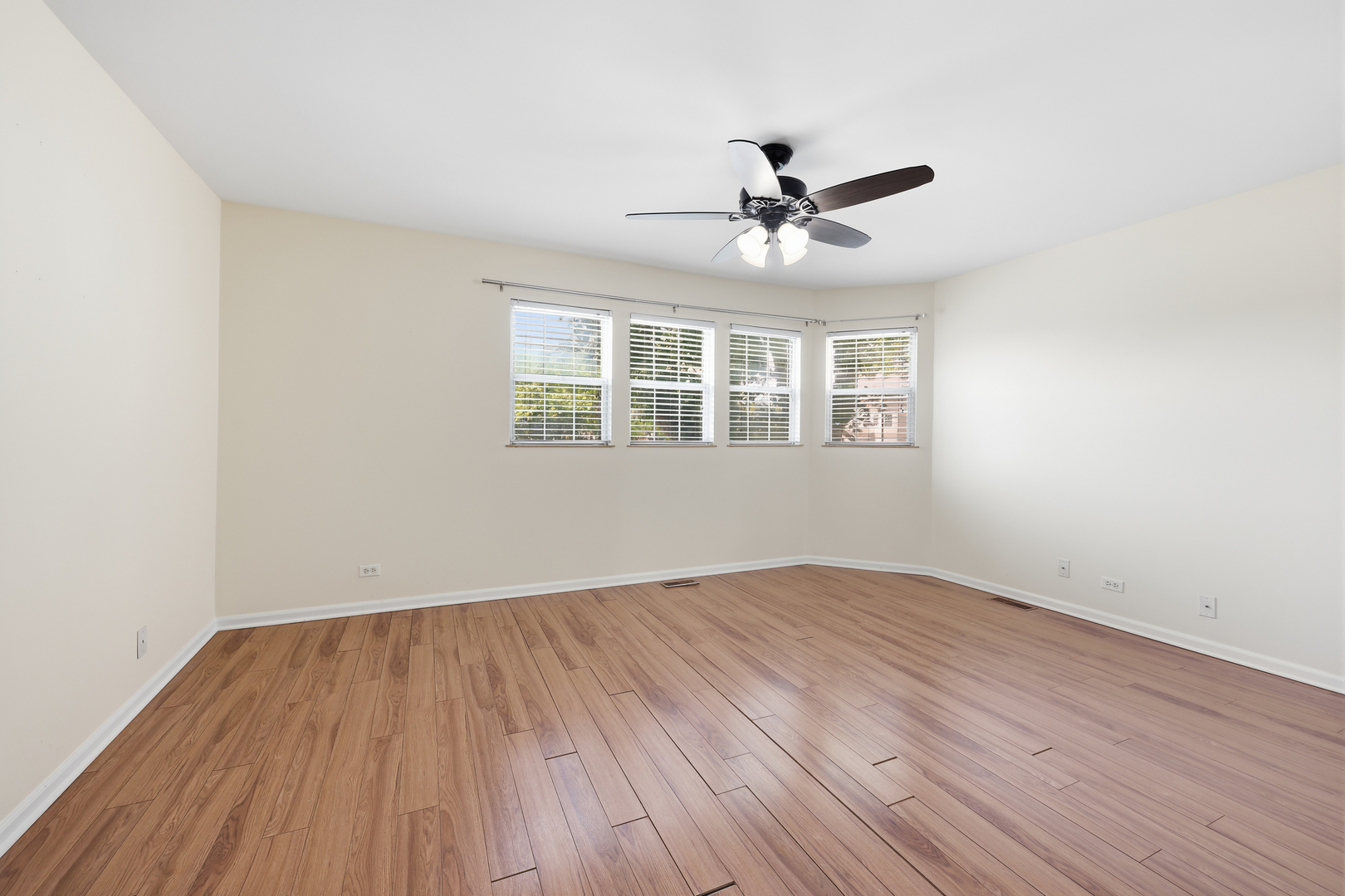 383 Kerry Court Property Photo 15