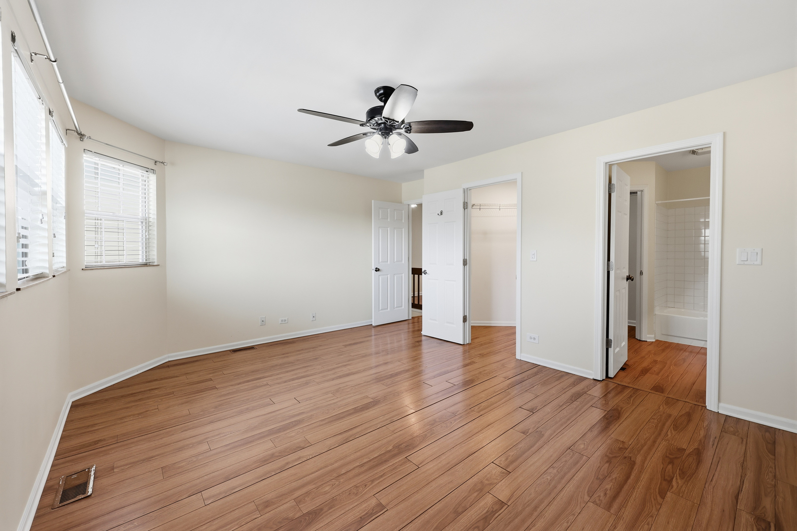 383 Kerry Court Property Photo 17