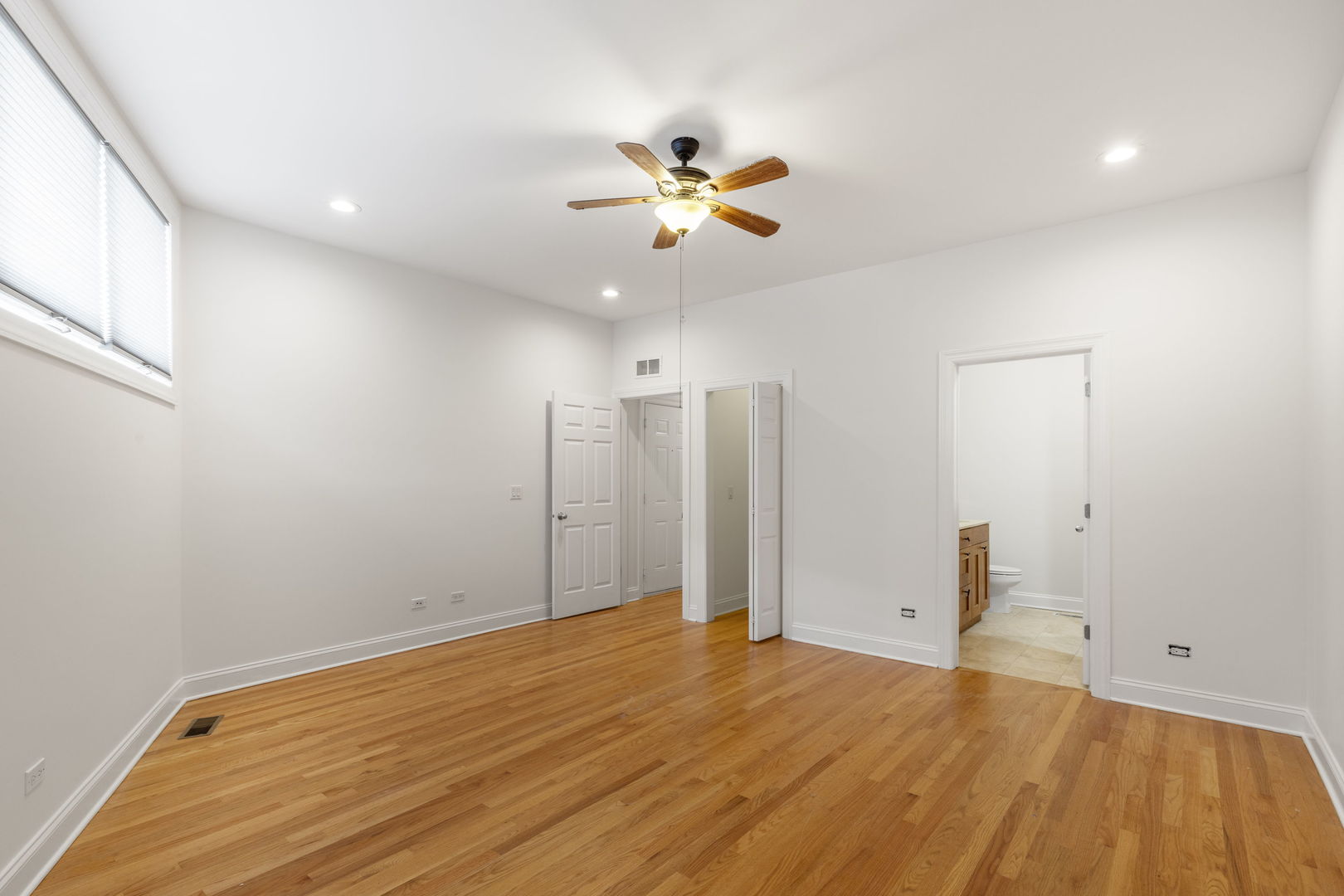 4662 N Winthrop Avenue 1s Property Photo 12
