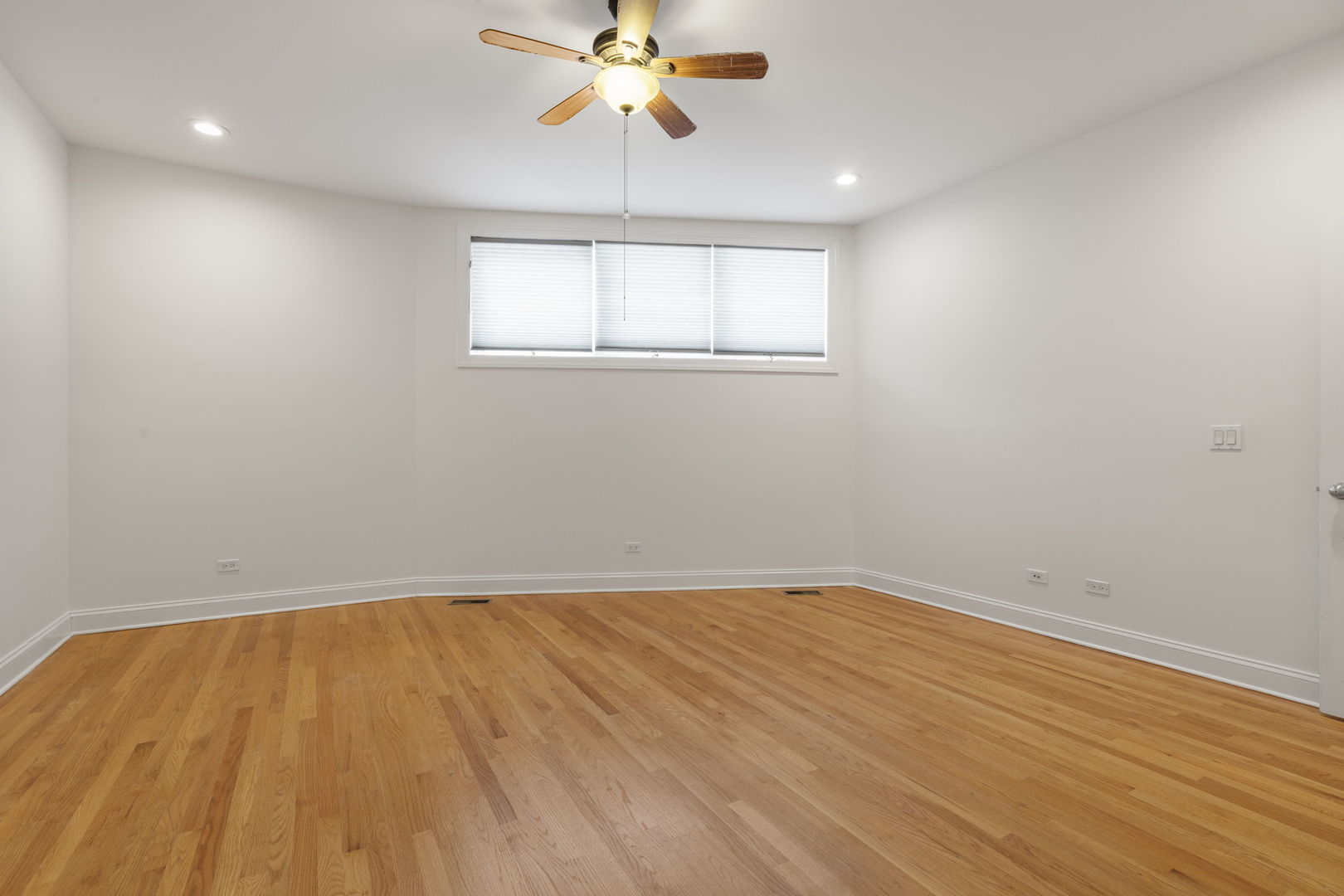 4662 N Winthrop Avenue 1s Property Photo 13