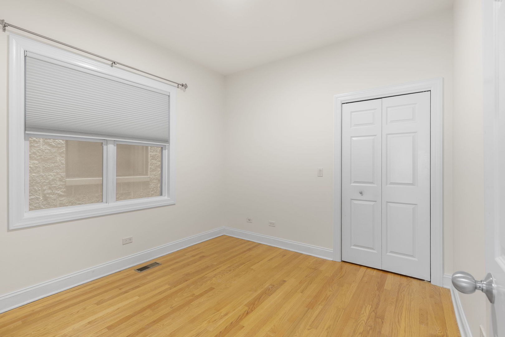 4662 N Winthrop Avenue 1s Property Photo 17