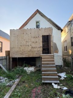 6912 S Woodlawn Avenue Property Photo 2
