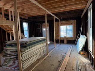 6912 S Woodlawn Avenue Property Photo 4