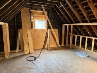 6912 S Woodlawn Avenue Property Photo 7