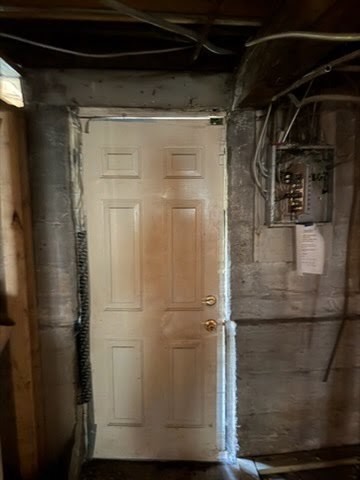 6912 S Woodlawn Avenue Property Photo 12
