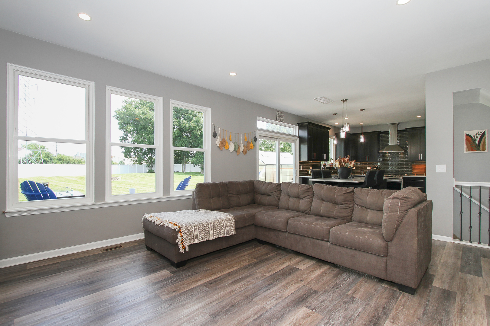 465 Spring Ridge Drive Property Photo 4