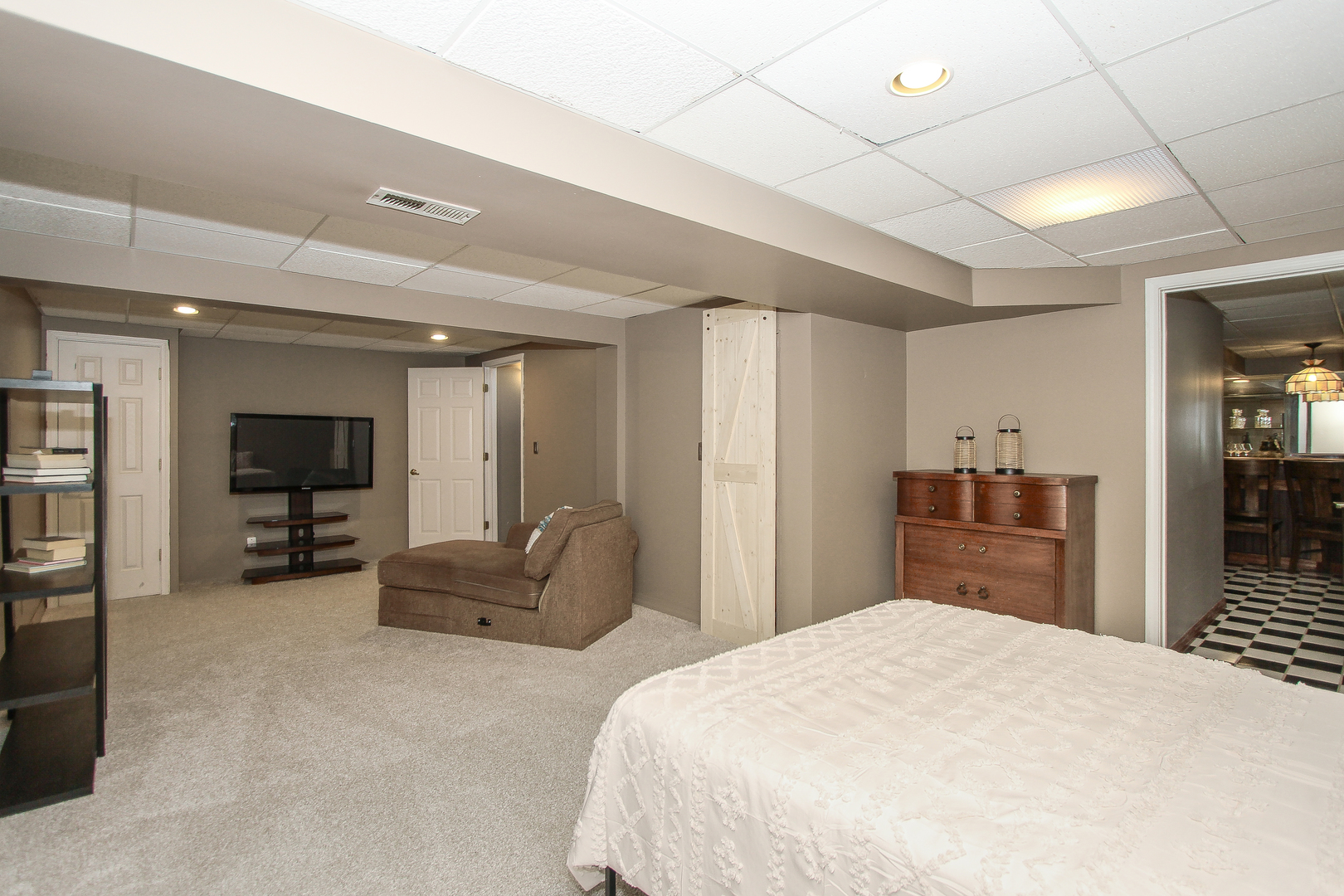 465 Spring Ridge Drive Property Photo 12