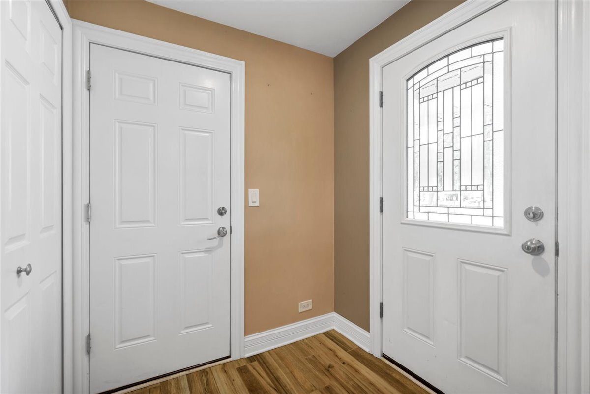 27 Spring Valley Lane Property Photo 2