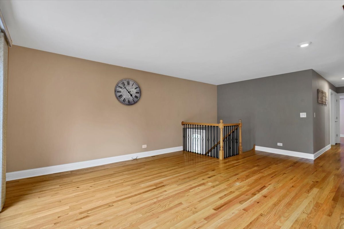 27 Spring Valley Lane Property Photo 3