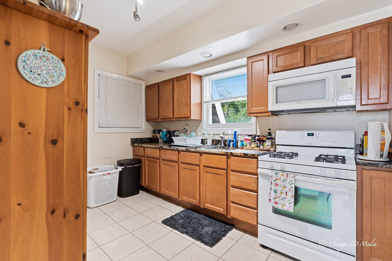 5364 N Latrobe Avenue Property Photo 20
