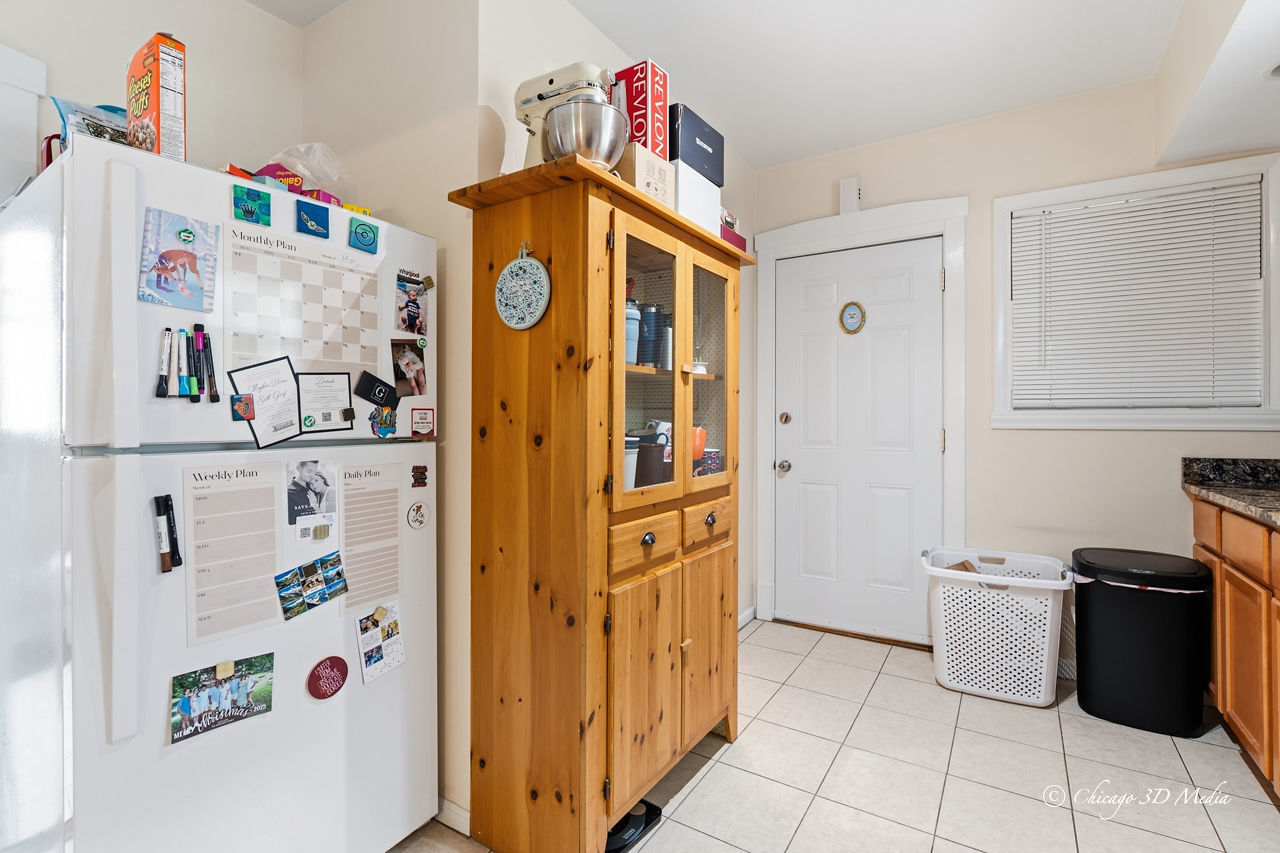 5364 N Latrobe Avenue Property Photo 21