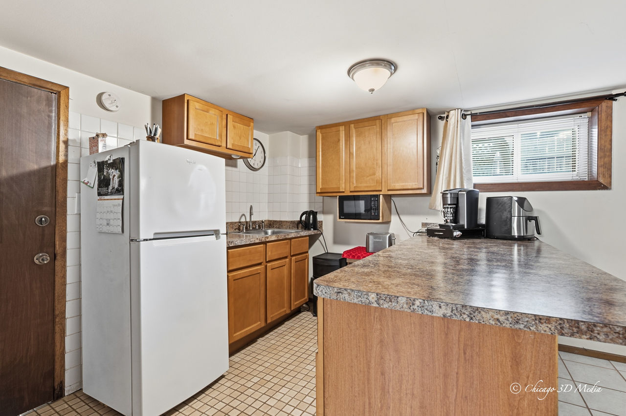 5364 N Latrobe Avenue Property Photo 23