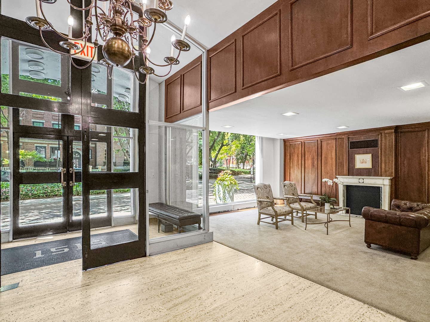 1515 N Astor Street 18b Property Photo 26