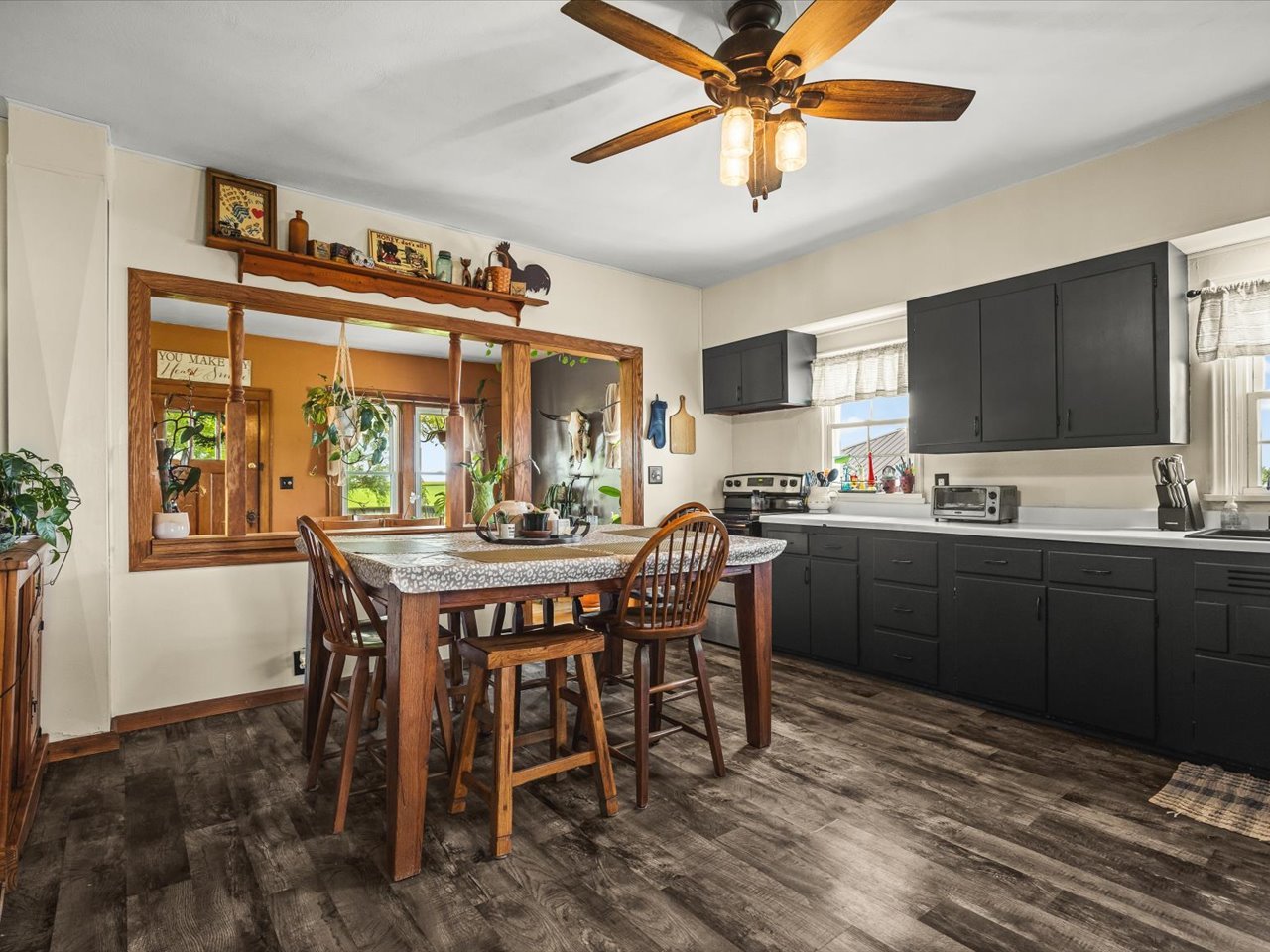 4139 S Spielman Road Property Photo 13