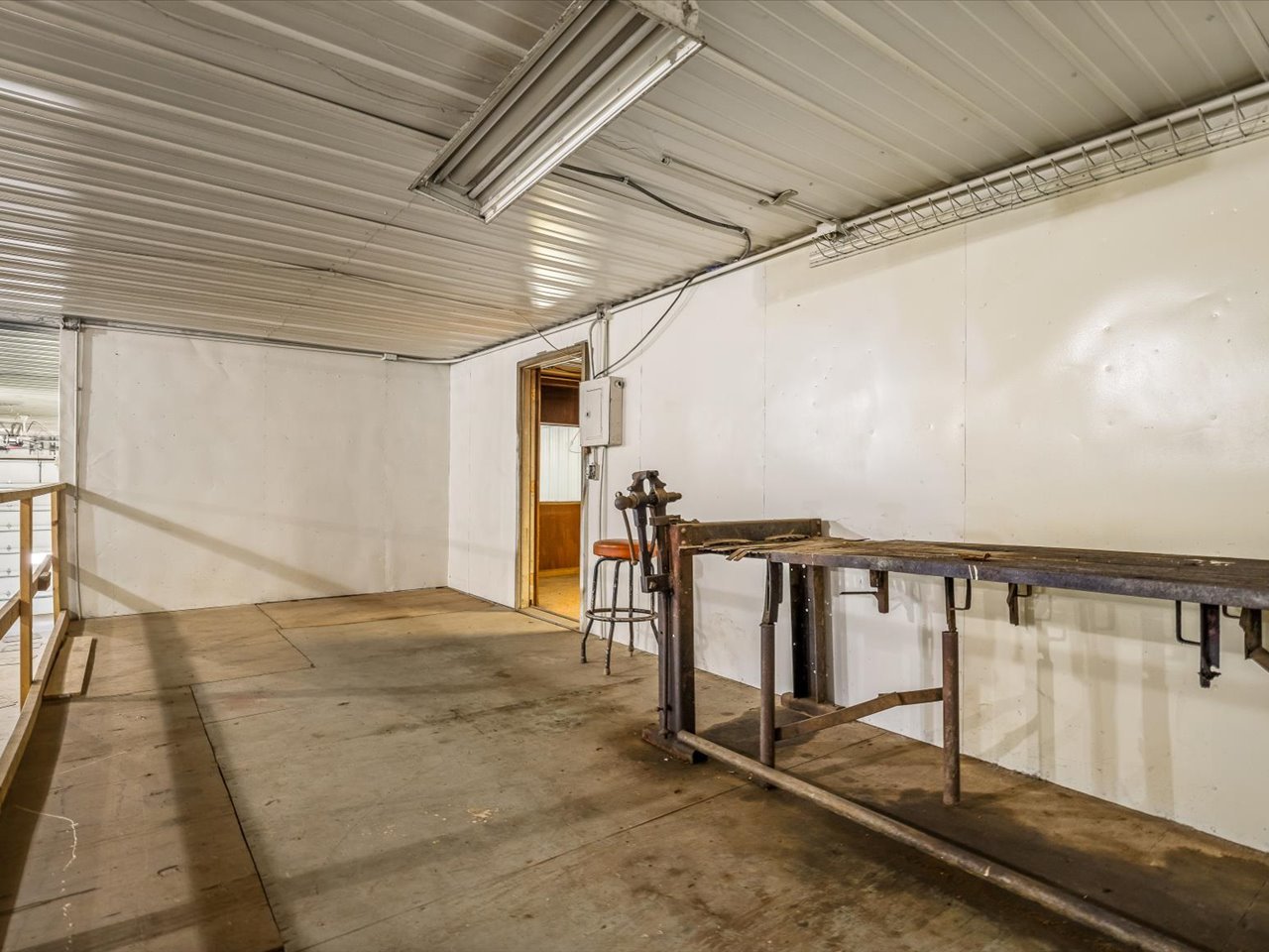 4139 S Spielman Road Property Photo 40