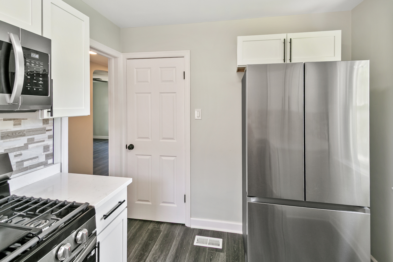 9516 Jackson Avenue Property Photo 12