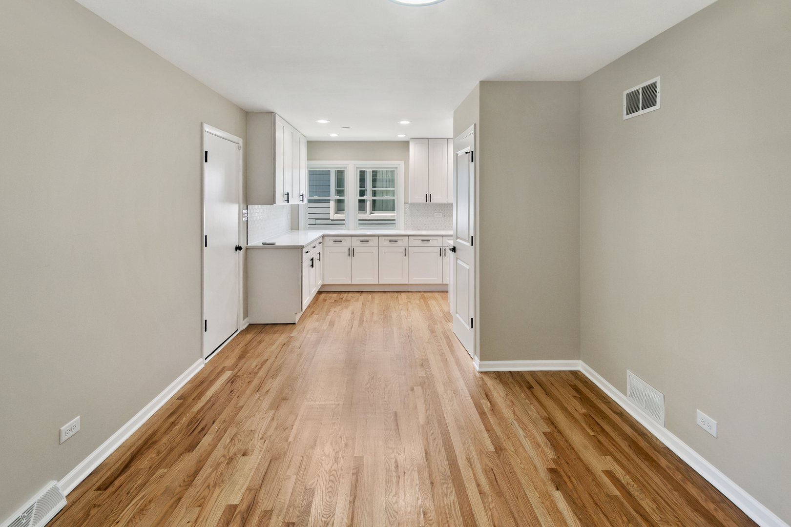 145 Walton Street Property Photo 7