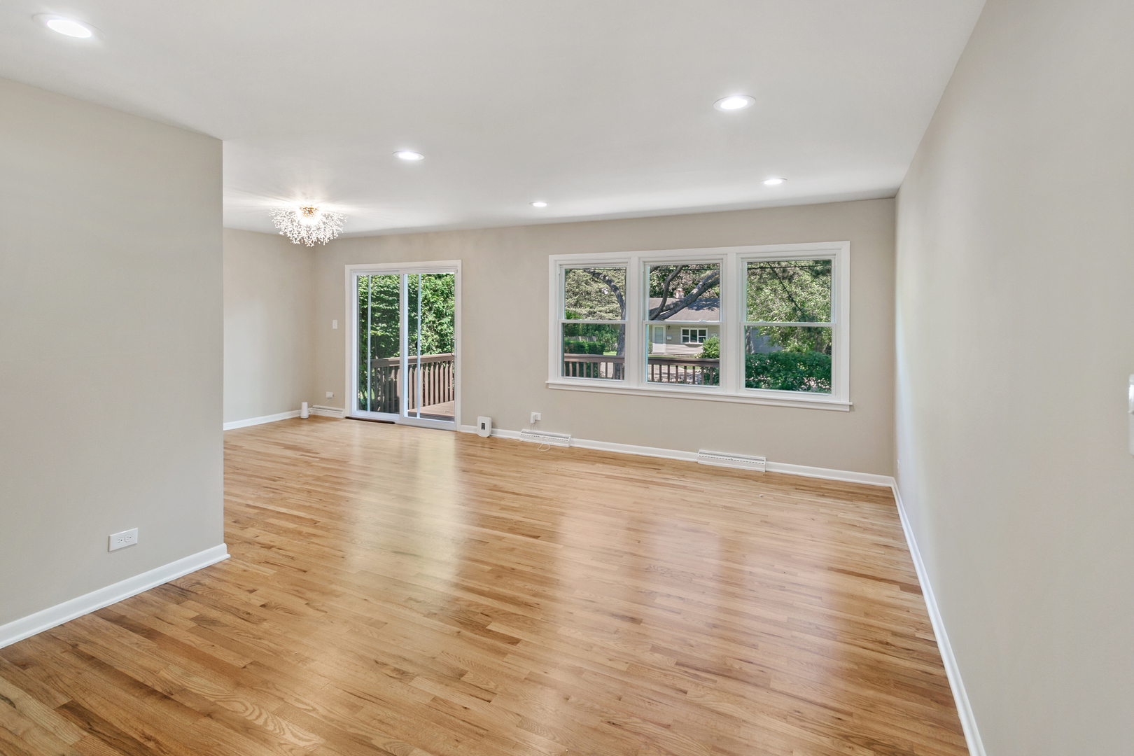 145 Walton Street Property Photo 8