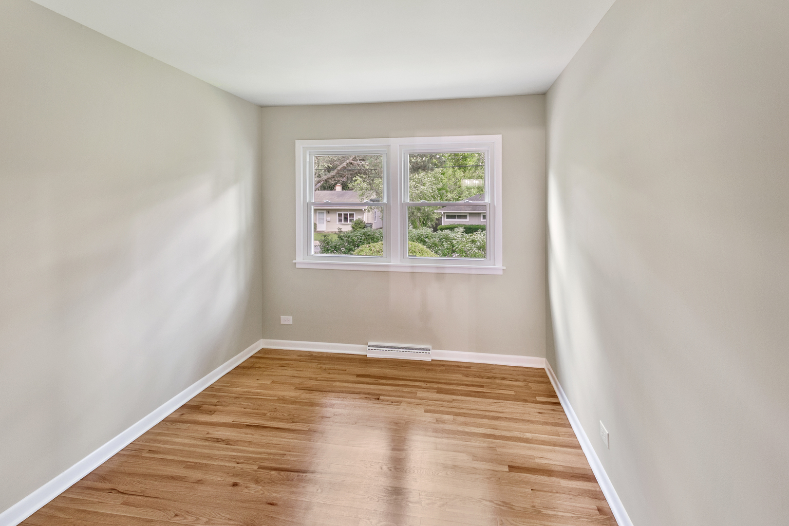 145 Walton Street Property Photo 13