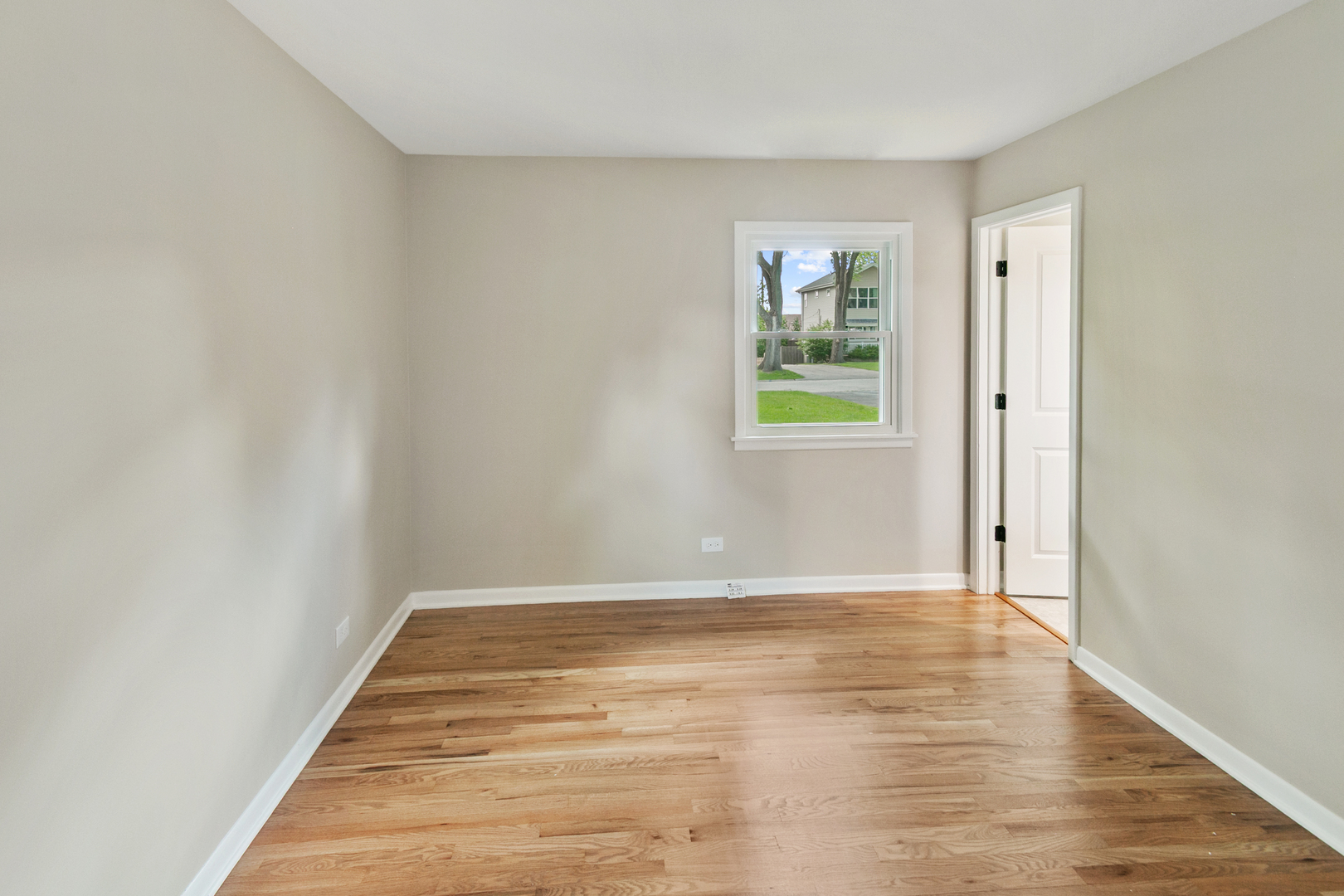 145 Walton Street Property Photo 14