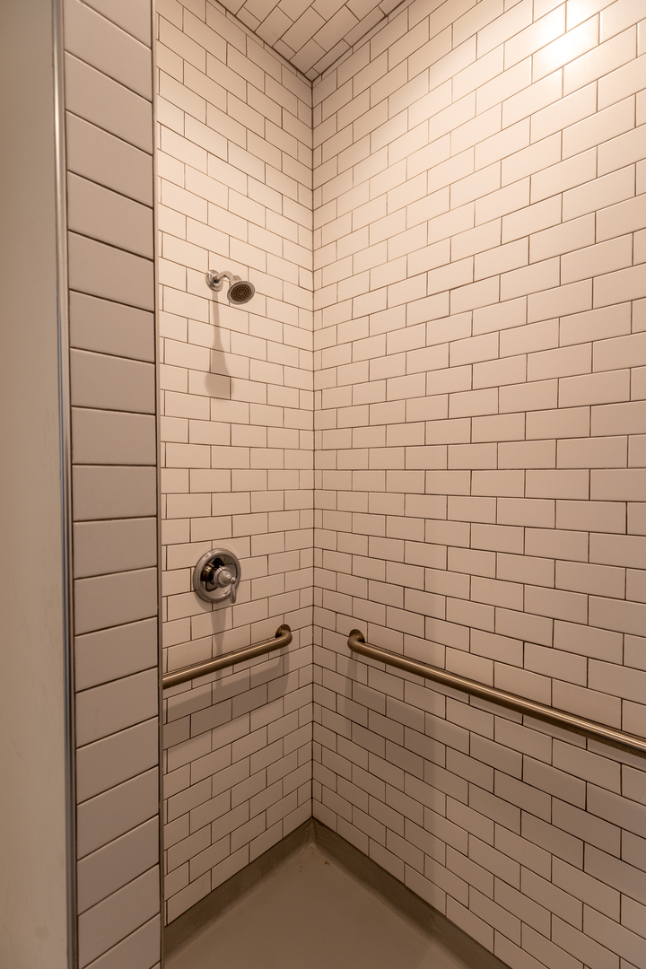 6805 Stanley Avenue Property Photo 12