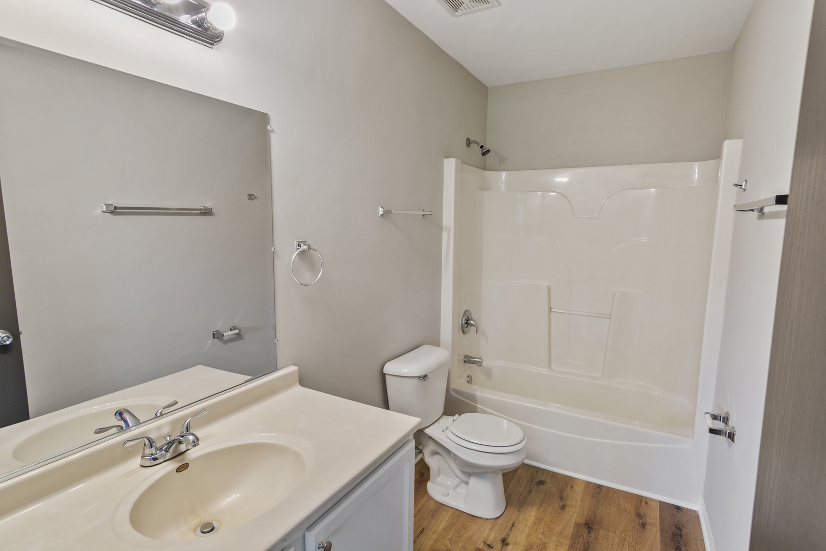 5320 Orchard Trail Property Photo 11