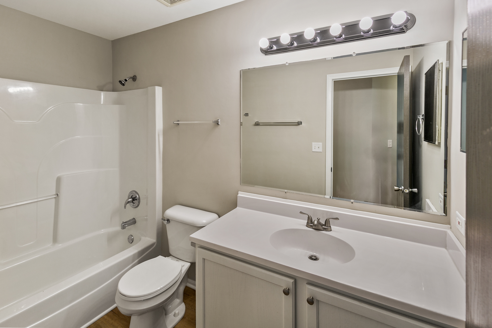 5320 Orchard Trail Property Photo 14