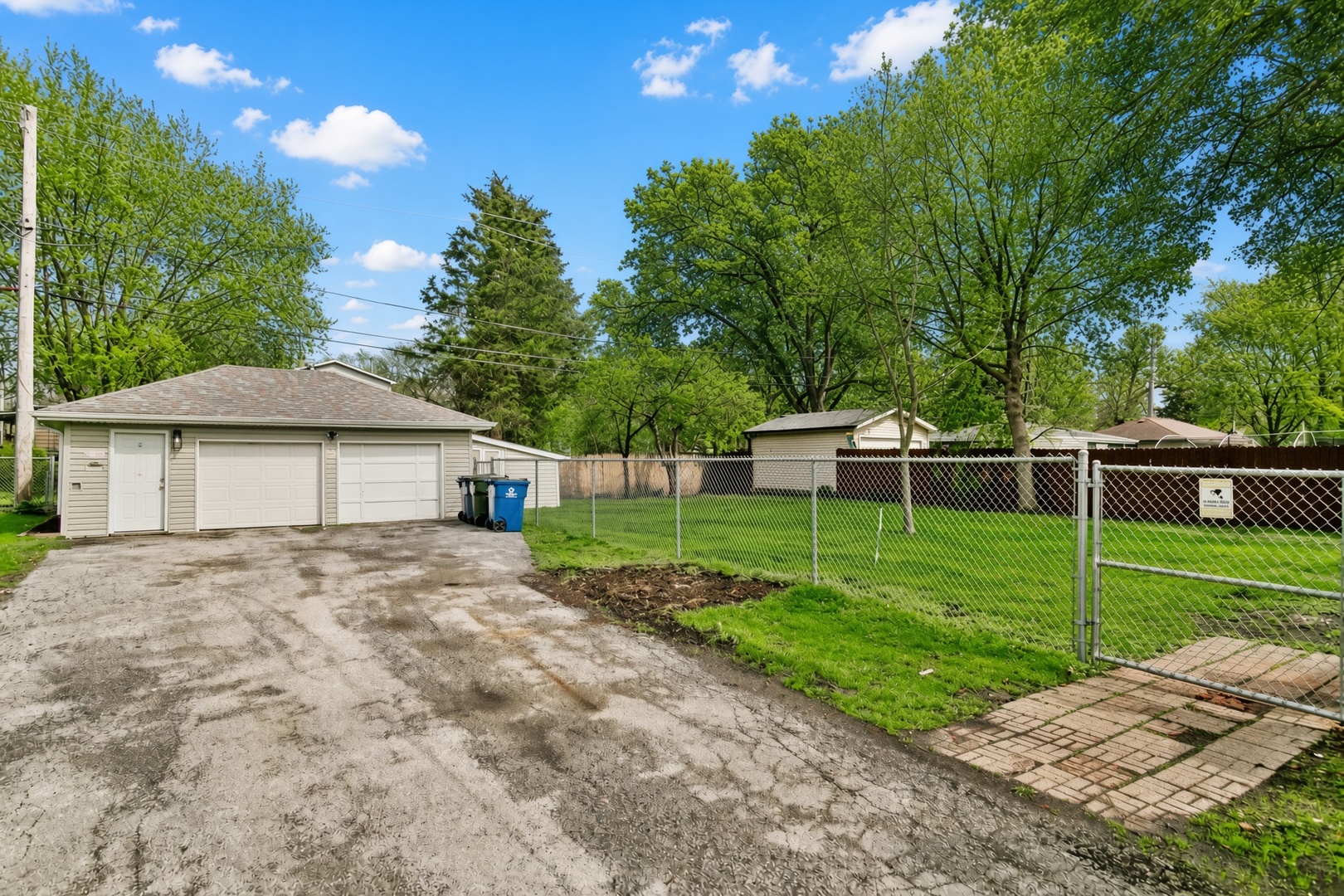 18415 Morris Avenue Property Photo 18