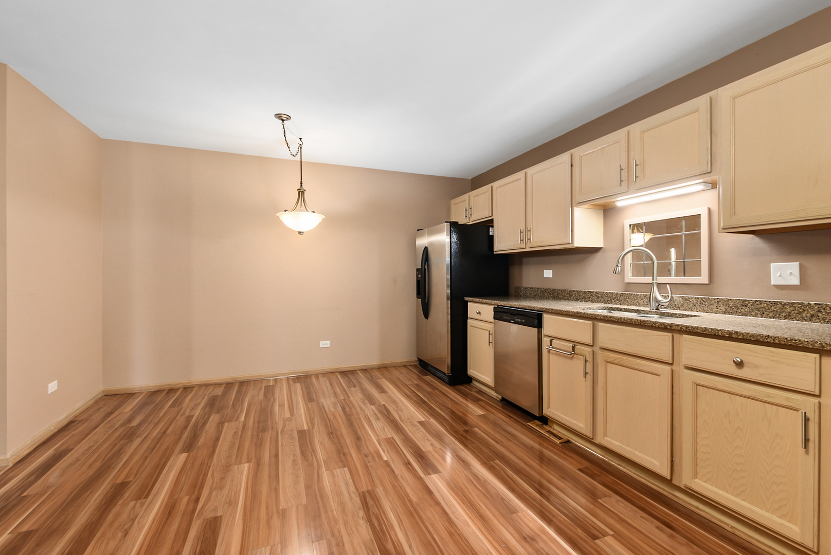 17714 Mayher Drive Property Photo 8