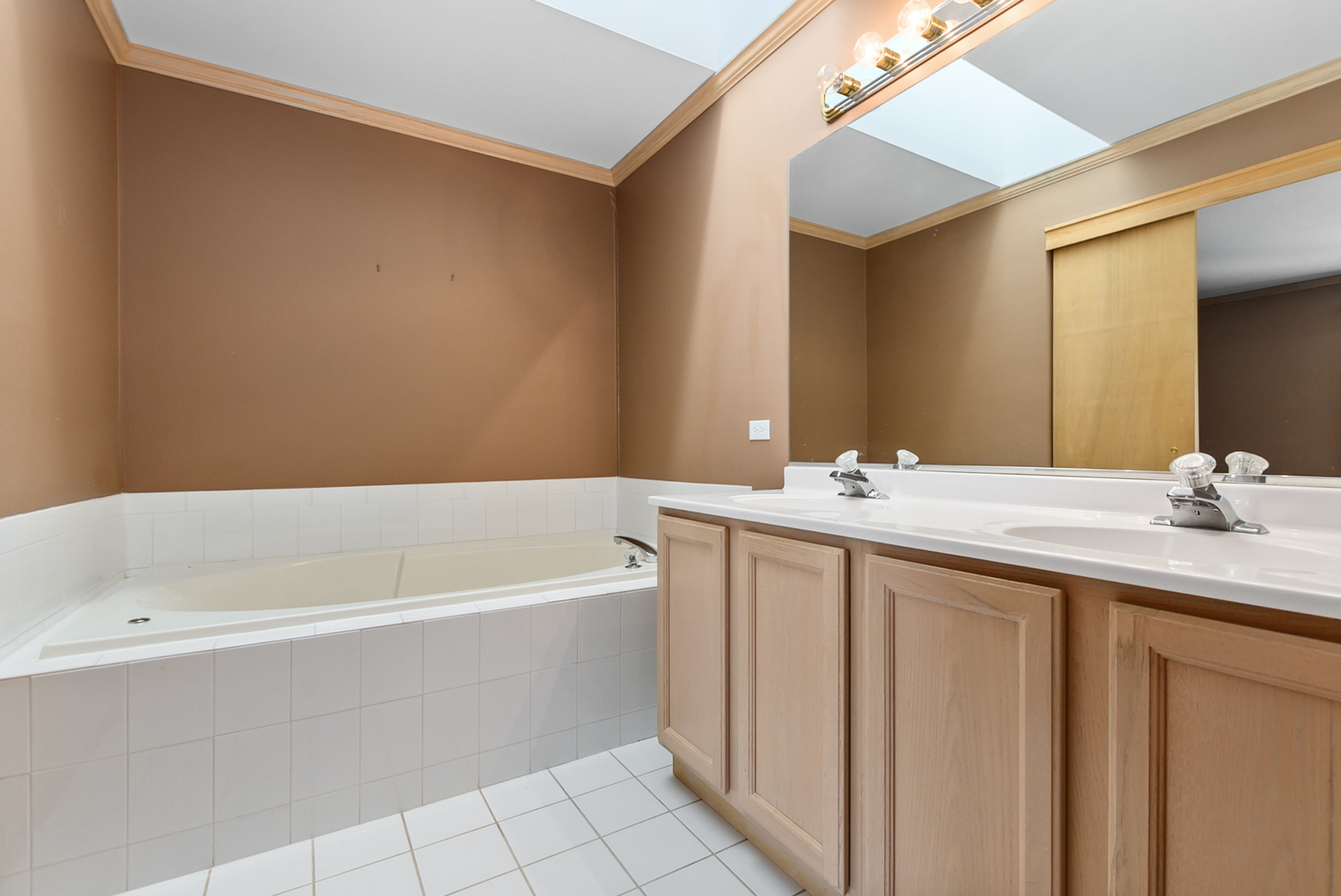 17714 Mayher Drive Property Photo 12