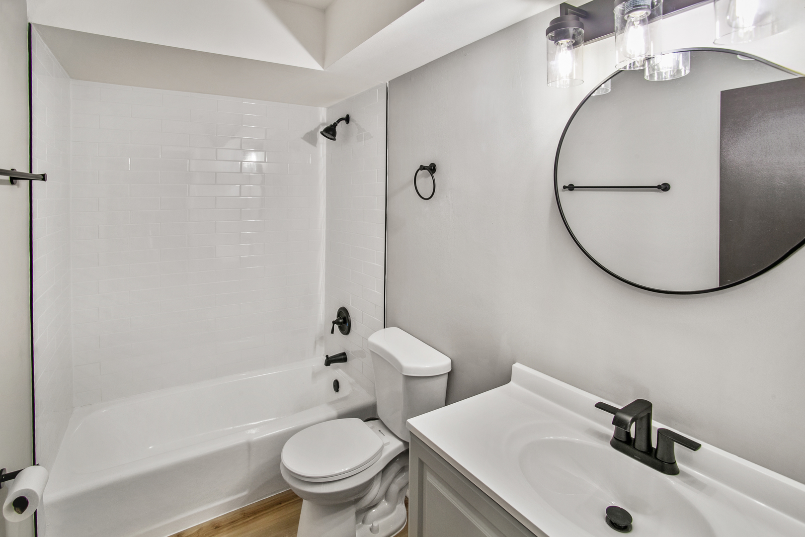 6151 Victoria Drive Property Photo 10