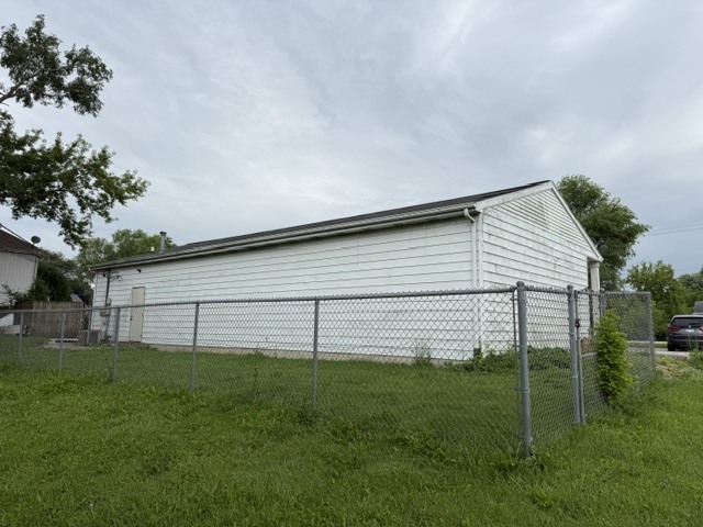 1305 N Fairfield Road Property Photo 4