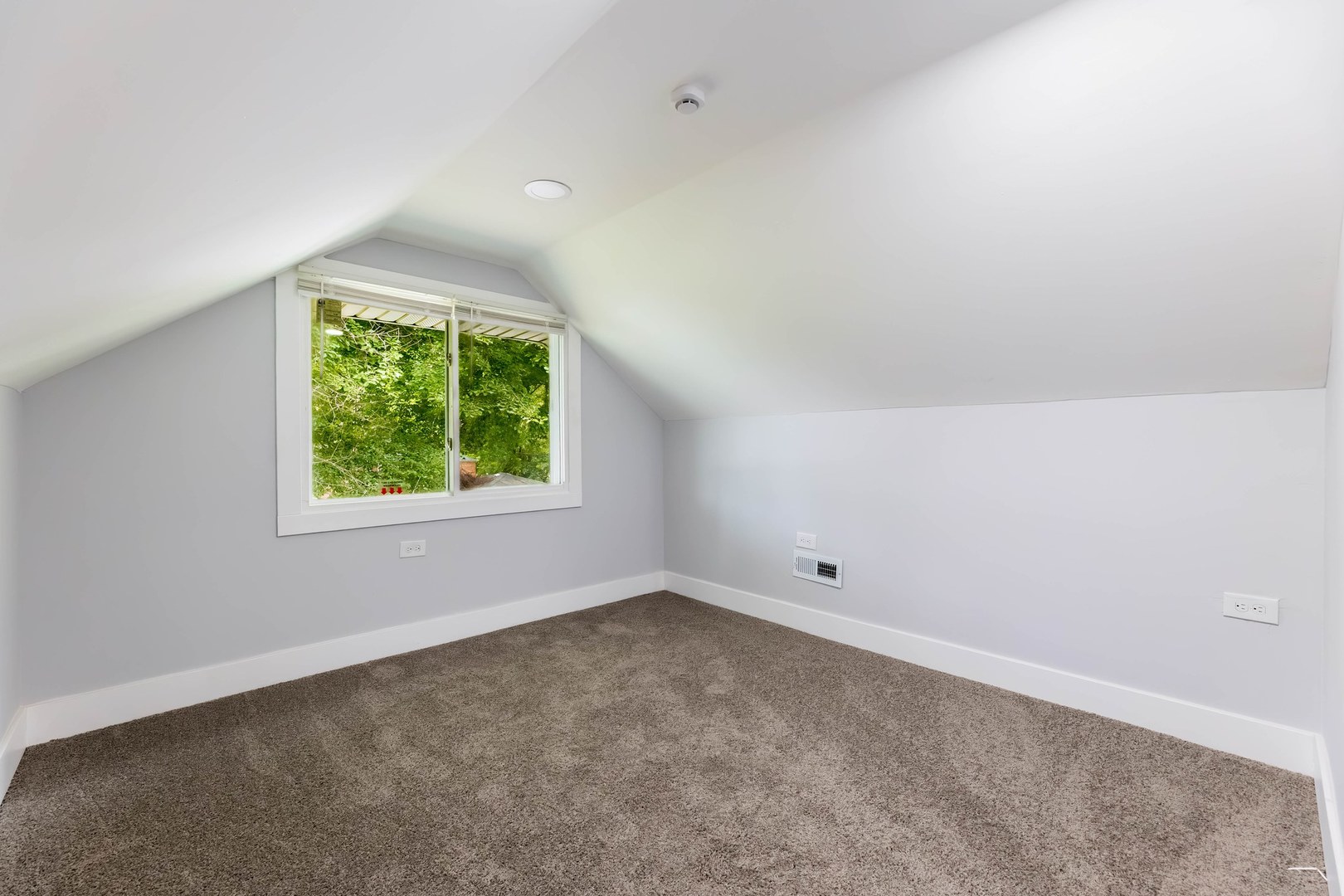 6438 S Hoyne Avenue Property Photo 16