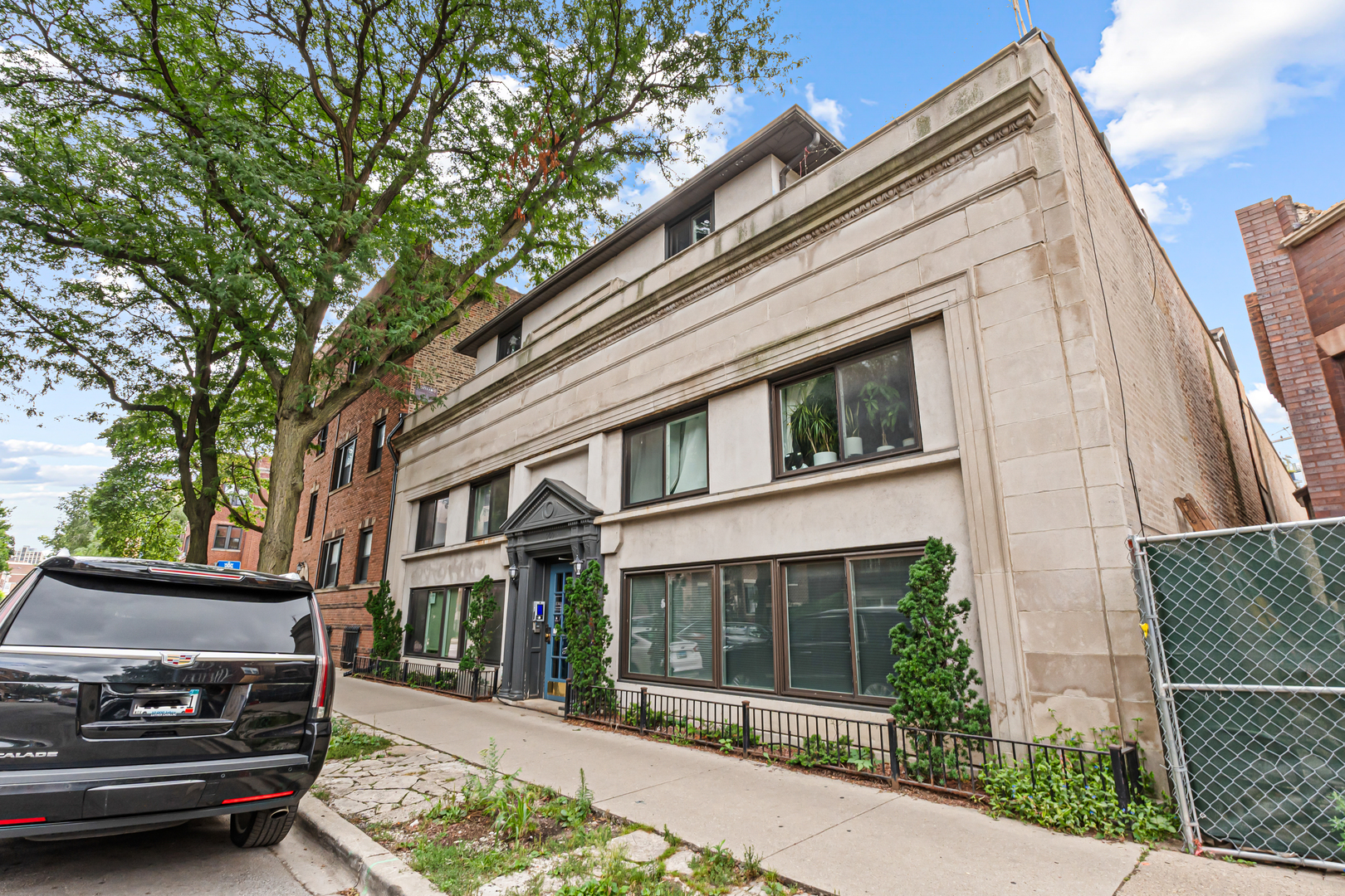 909 W Diversey Parkway 3w Property Photo 1