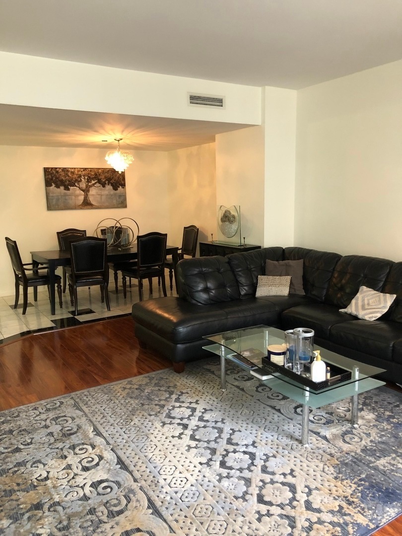 680 N Lake Shore Drive 1509 Property Photo 5