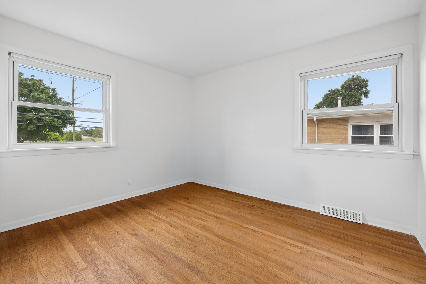 198 W Normandy Drive Property Photo 8