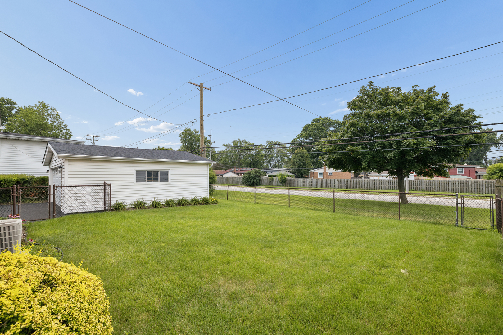 198 W Normandy Drive Property Photo 14