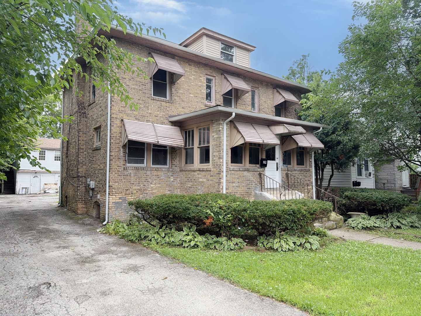 2025 Dodge Avenue Property Photo 4