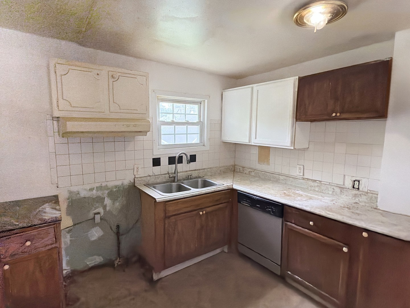 2025 Dodge Avenue Property Photo 39
