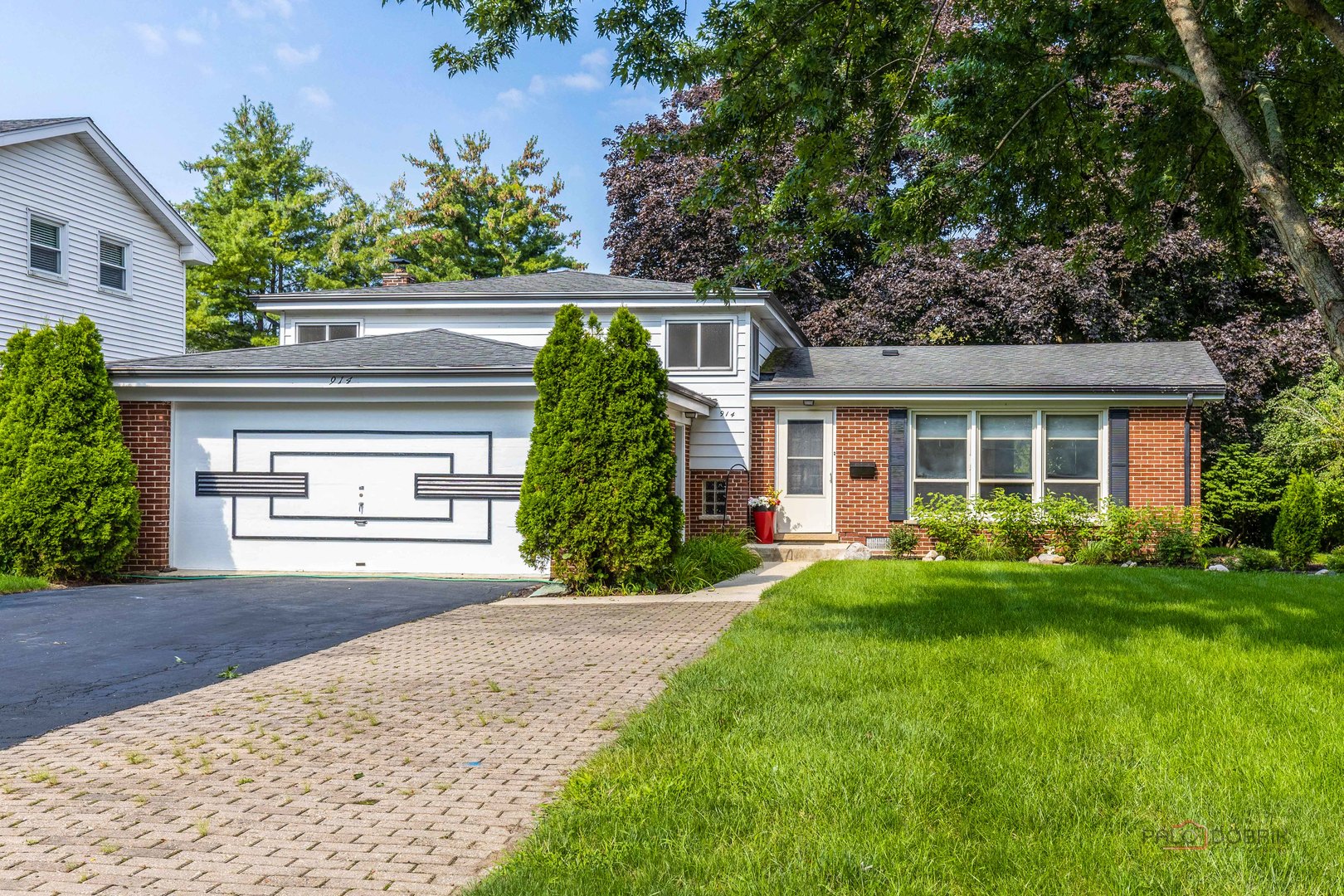 914 S Arlington Heights Road