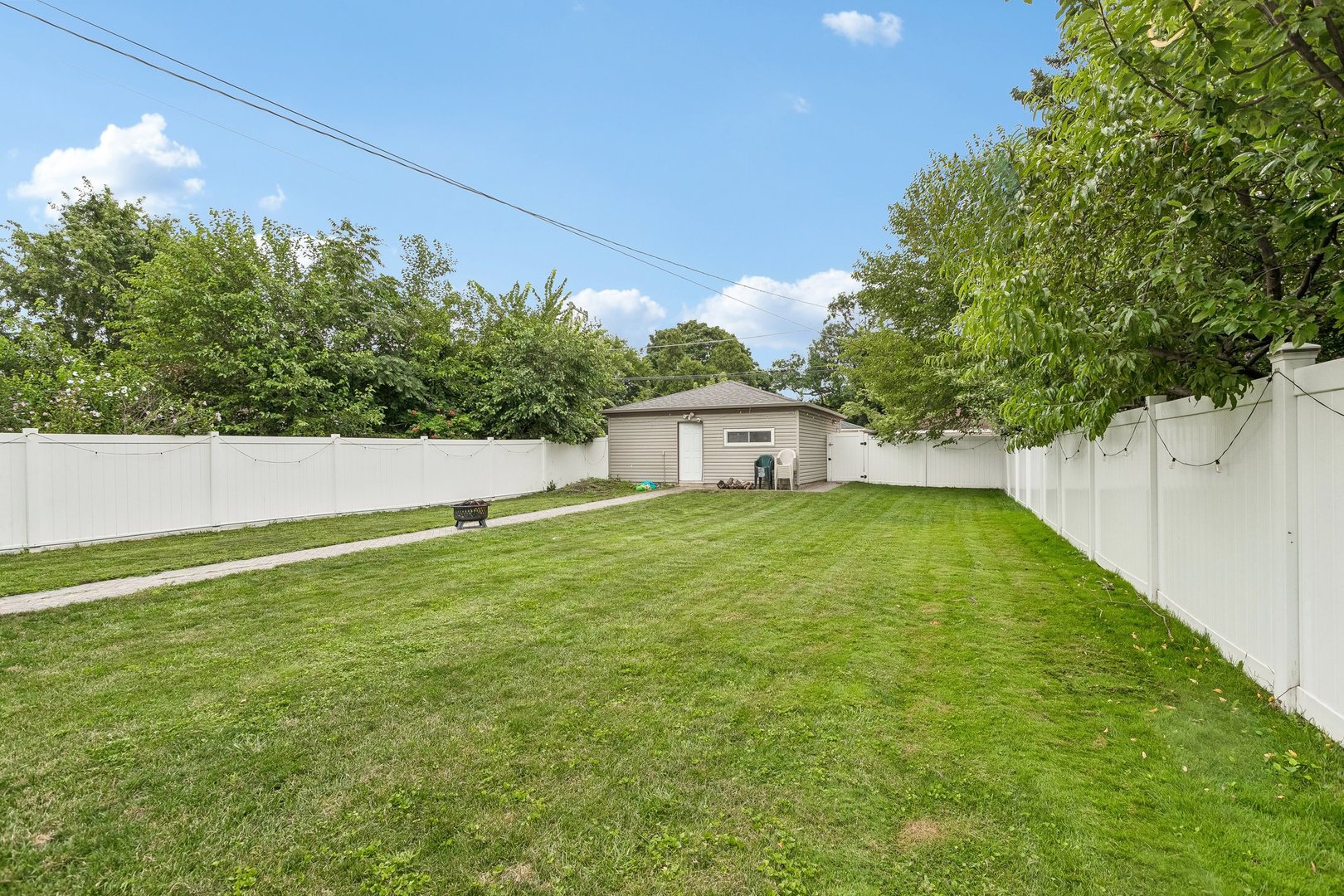 1040 Dunlop Avenue Property Photo 38