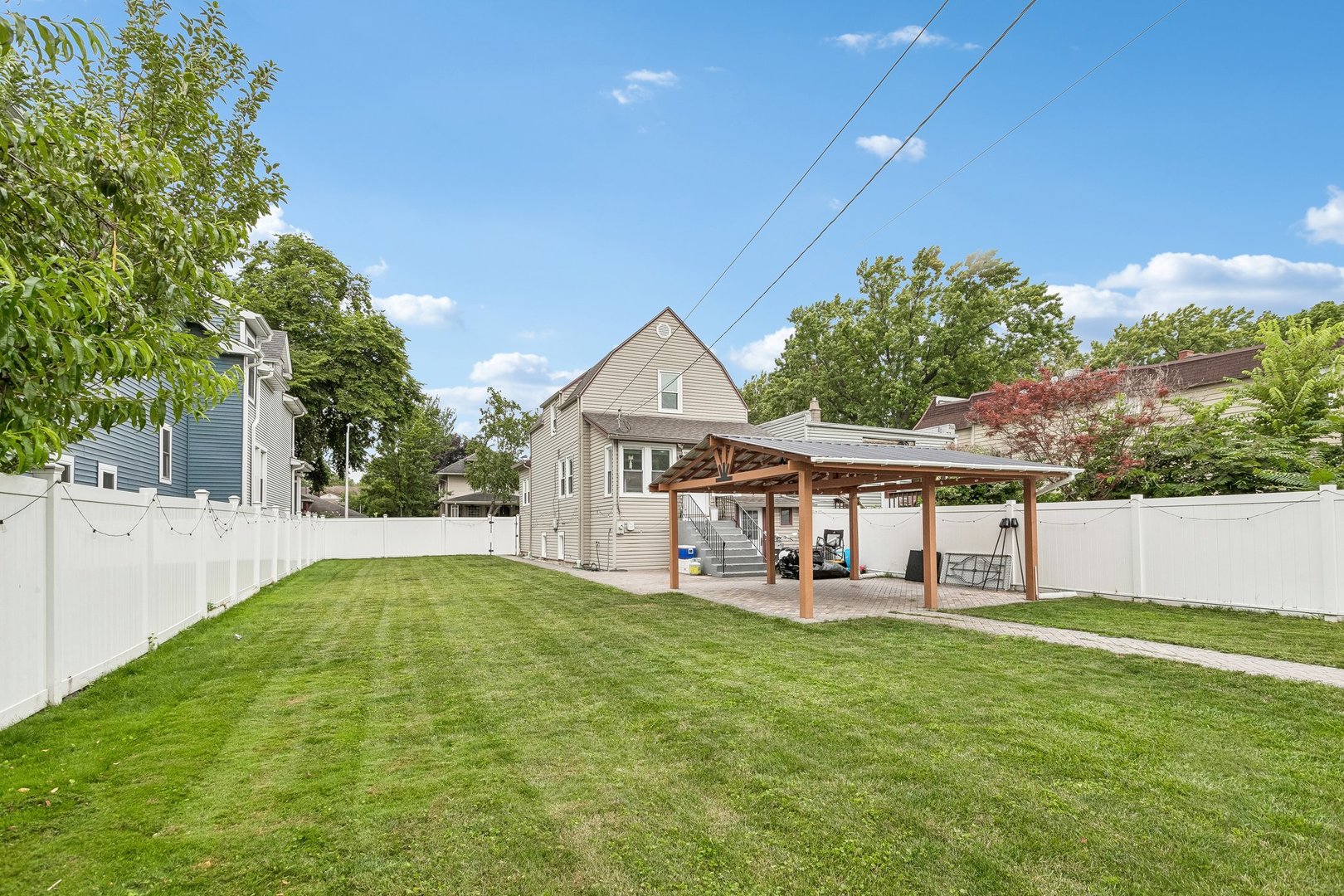 1040 Dunlop Avenue Property Photo 39