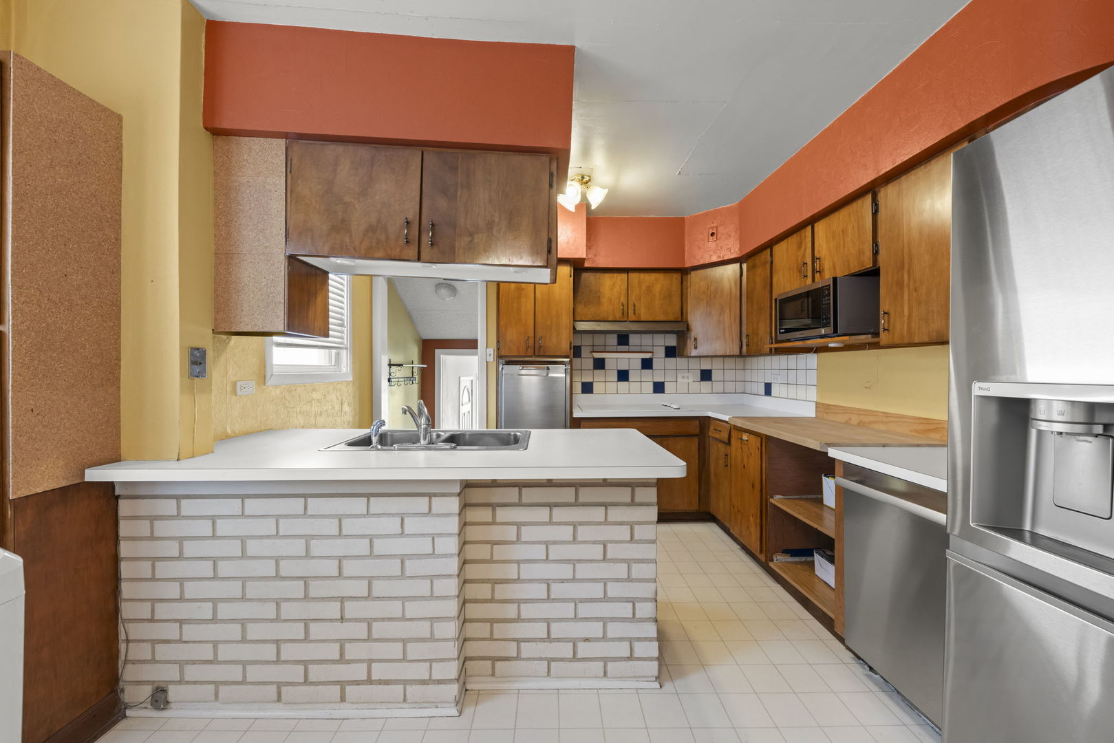 2353 Hainsworth Avenue Property Photo 6