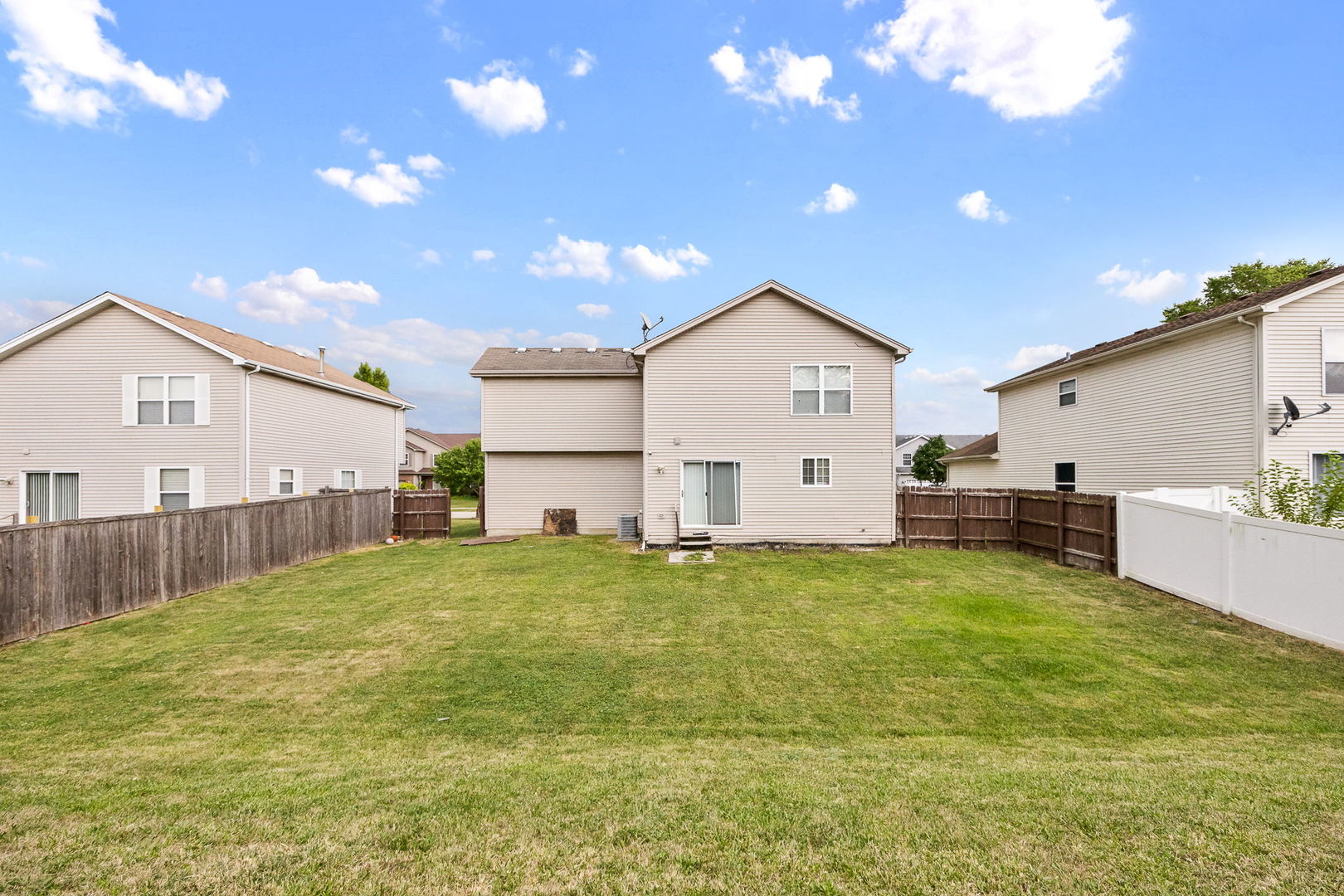 1303 Idabright Drive Property Photo 3